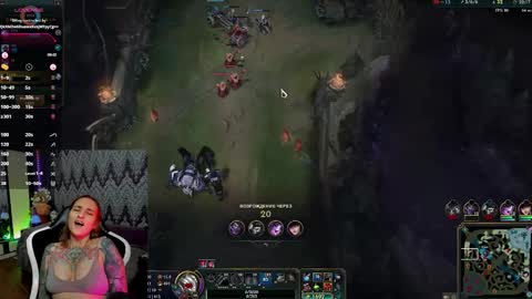 Snapshot of alexracc00n chatting on 10.14.25 Alex online show from 10.14.25