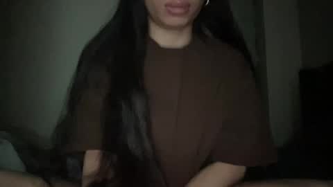 Snapshot of alextran665 chatting on 01.31.25 Your Anime T Girl online show from 01.31.25