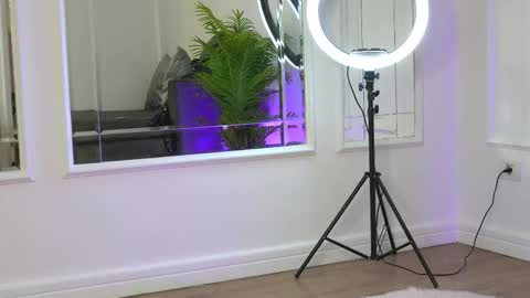 alexxiskye online show from 09.18.25