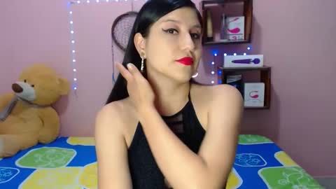 Snapshot of ali_squirt chatting on 01.24.25 alixia online show from 01.24.25