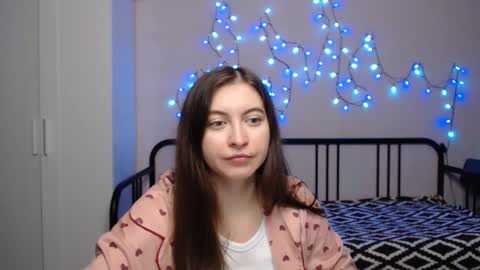 Snapshot of alice_________________________ chatting on 12.22.24 Alice online show from 12.22.24