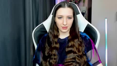 Snapshot of alice_bailey chatting on 10.17.25 Alice online show from 10.17.25