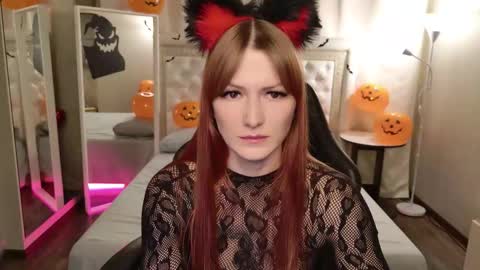 Ur future wife Alice 8 pm - 4 am NY time online show from 10.31.25