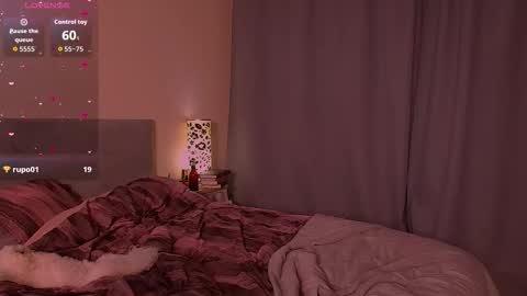 Snapshot of alice_karenina chatting on 11.20.25 Alice online show from 11.20.25