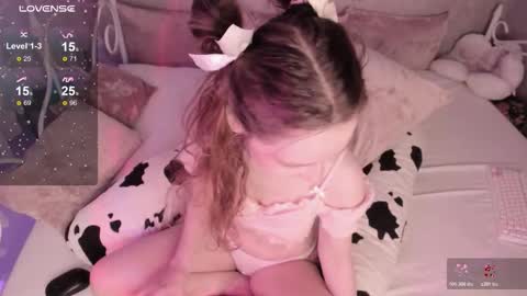 Snapshot of alice_kinky_girl chatting on 11.20.25 Alice online show from 11.20.25