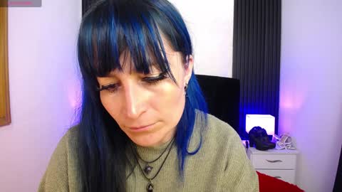 Snapshot of alice_sweetmomma chatting on 02.06.25 Alice online show from 02.06.25