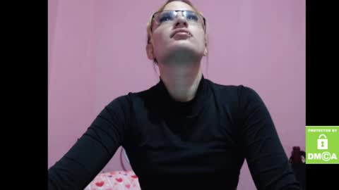 Snapshot of alice_trinity chatting on 09.24.25 Alice online show from 09.24.25