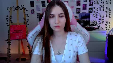 Snapshot of alicecharmy chatting on 09.17.25 alicecharmy online show from 09.17.25