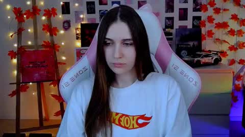 Snapshot of alicecharmy chatting on 11.08.25 alicecharmy online show from 11.08.25