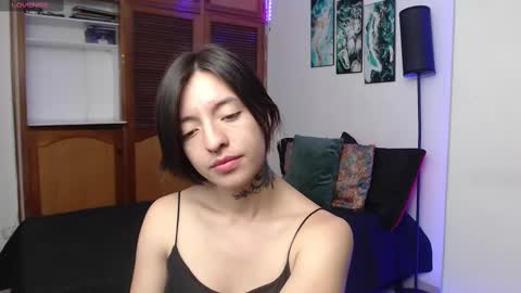 Snapshot of alicee_logan_ chatting on 09.28.25 alicee_logan_ online show from 09.28.25