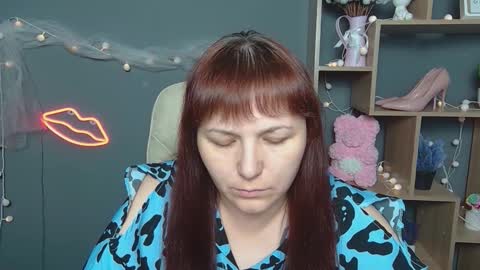 Snapshot of aliceinks chatting on 09.12.25 AliceInks online show from 09.12.25