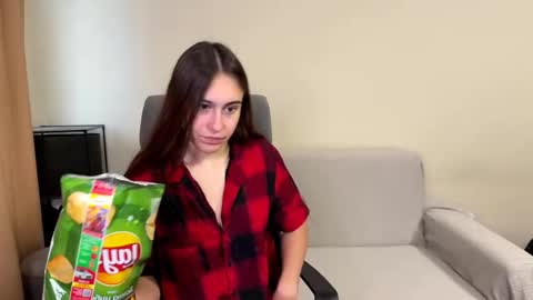 alicekollt online show from 10.27.25