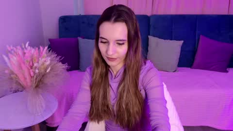 Snapshot of aliceweiss_ chatting on 01.17.25 Alice online show from 01.17.25