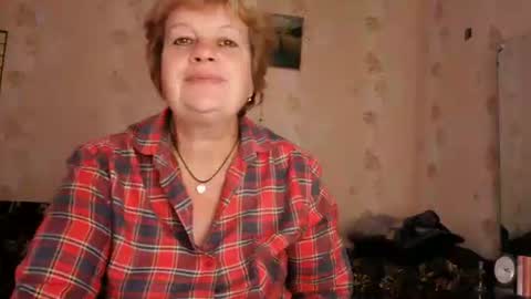 Snapshot of alicexmistress chatting on 10.24.25 Alicexmistress online show from 10.24.25