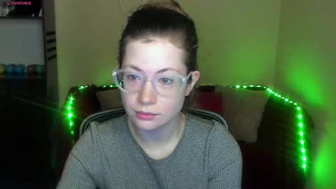 Snapshot of alicia_folow chatting on 01.20.25 Alicia online show from 01.20.25