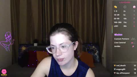 Snapshot of alicia_folow chatting on 03.10.25 Alicia online show from 03.10.25