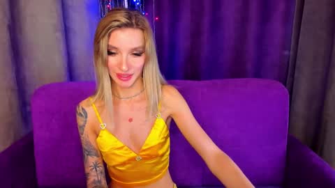 Snapshot of alina_lovelyx chatting on 01.16.25 Alina online show from 01.16.25
