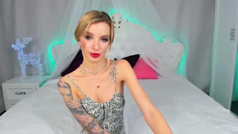 Snapshot of alina_lovelyx chatting on 02.02.25 Alina online show from 02.02.25
