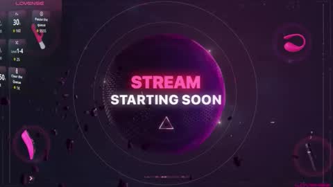 Snapshot of alinemariax chatting on 10.14.25 Aline online show from 10.14.25