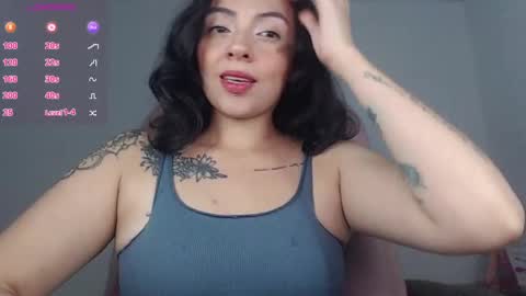 Snapshot of alisa__cain chatting on 10.08.25 Alejandra online show from 10.08.25