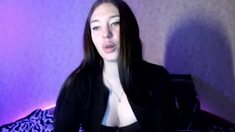 Snapshot of alisaadoll chatting on 02.19.25 alisaadoll online show from 02.19.25