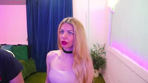 Alisa Aleks online show from 11.09.25