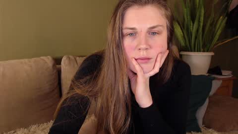 Snapshot of alisaxxxshy chatting on 01.27.25 alisaxxxshy online show from 01.27.25