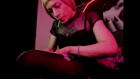 Snapshot of alishaa_nixx chatting on 09.23.25 alishaa_nixx online show from 09.23.25