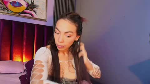 Snapshot of alison_bonnet chatting on 10.19.25 Alison Bonnet online show from 10.19.25