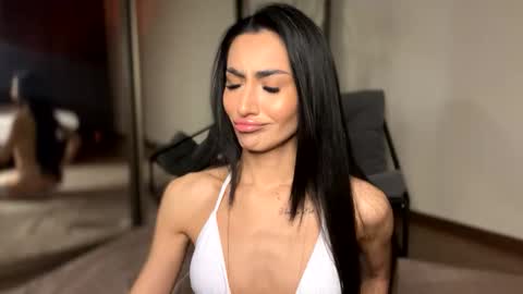 Alissa online show from 10.25.25