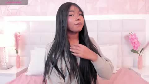 Snapshot of alisson_thompson_ chatting on 03.03.25 alisson_thompson_ online show from 03.03.25