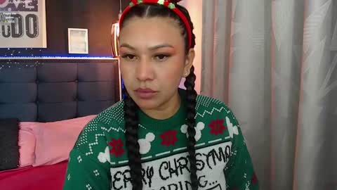 Snapshot of alisteresa_ chatting on 12.16.24 Alice online show from 12.16.24