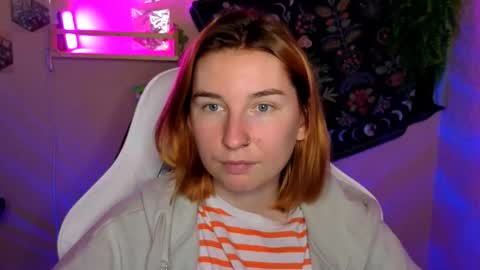 Snapshot of alisun_ chatting on 09.13.25 A L I C E  online show from 09.13.25