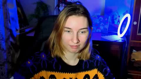 Snapshot of alisun_ chatting on 10.14.25 A L I C E  online show from 10.14.25