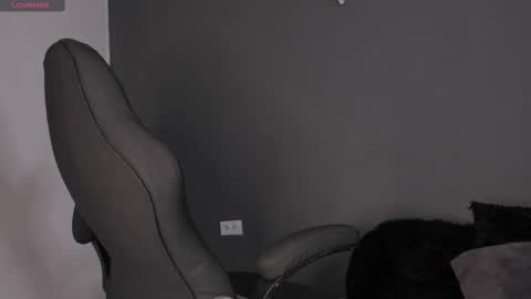 Snapshot of aliz_01 chatting on 02.09.25 Aliz online show from 02.09.25