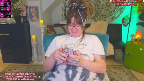 Snapshot of allieberrybb chatting on 01.22.25  bb  online show from 01.22.25