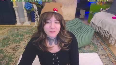 Snapshot of allieberrybb chatting on 03.07.25  bb  online show from 03.07.25