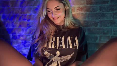 Allie online show from 12.12.24