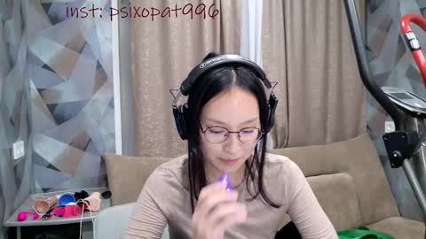 Snapshot of alllinaeve chatting on 09.24.25 Alina online show from 09.24.25