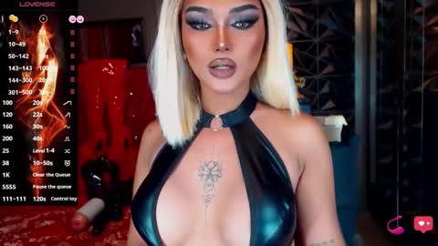 Natalya Fox online show from 10.22.25