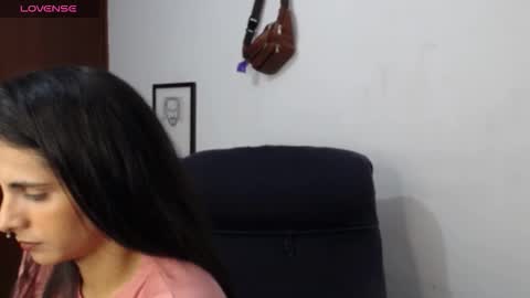Snapshot of alma_sweet chatting on 09.22.25 Arhantxa online show from 09.22.25