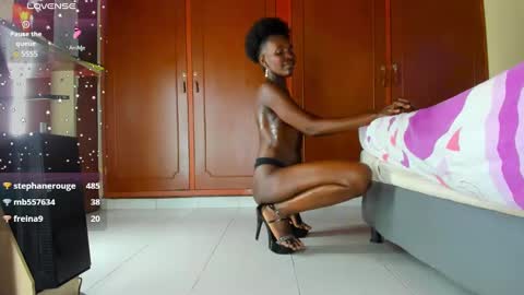 Snapshot of almasaennz chatting on 02.16.25   online show from 02.16.25