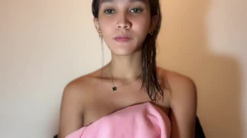 larah online show from 10.04.25