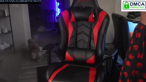 Snapshot of almightycnote chatting on 03.08.25 Almightycnote online show from 03.08.25