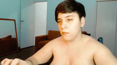 Snapshot of almondonwheels chatting on 01.16.25 Almond online show from 01.16.25