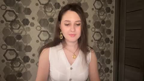 Snapshot of almostinnocent_ chatting on 10.02.25 Anna online show from 10.02.25