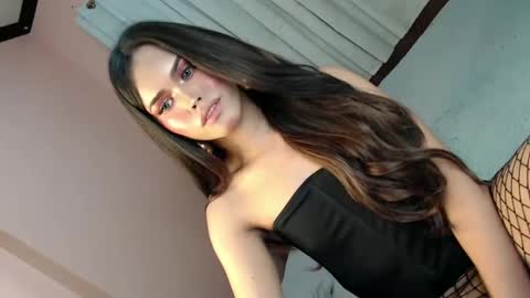 Snapshot of alove_too_last chatting on 01.23.25 LEXY online show from 01.23.25