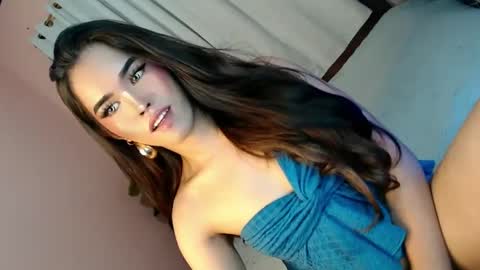 Snapshot of alove_too_last chatting on 02.27.25 LEXY online show from 02.27.25