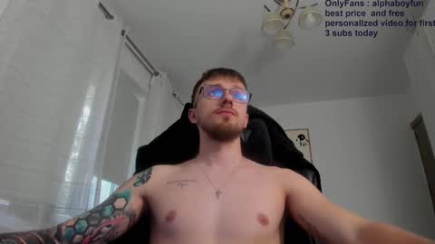 Snapshot of alphaboyfun chatting on 09.10.25 Andi online show from 09.10.25