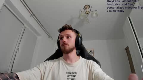 Snapshot of alphaboyfun chatting on 10.02.25 Andi online show from 10.02.25